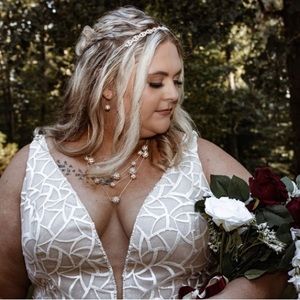 Size 22 wedding dress worn once